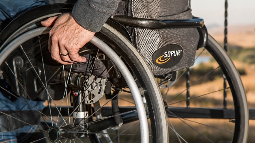 „PFRON wspiera Ciebie” – pakiet rozwiązań dla osób z niepełnosprawnościami [INFORMACJA]