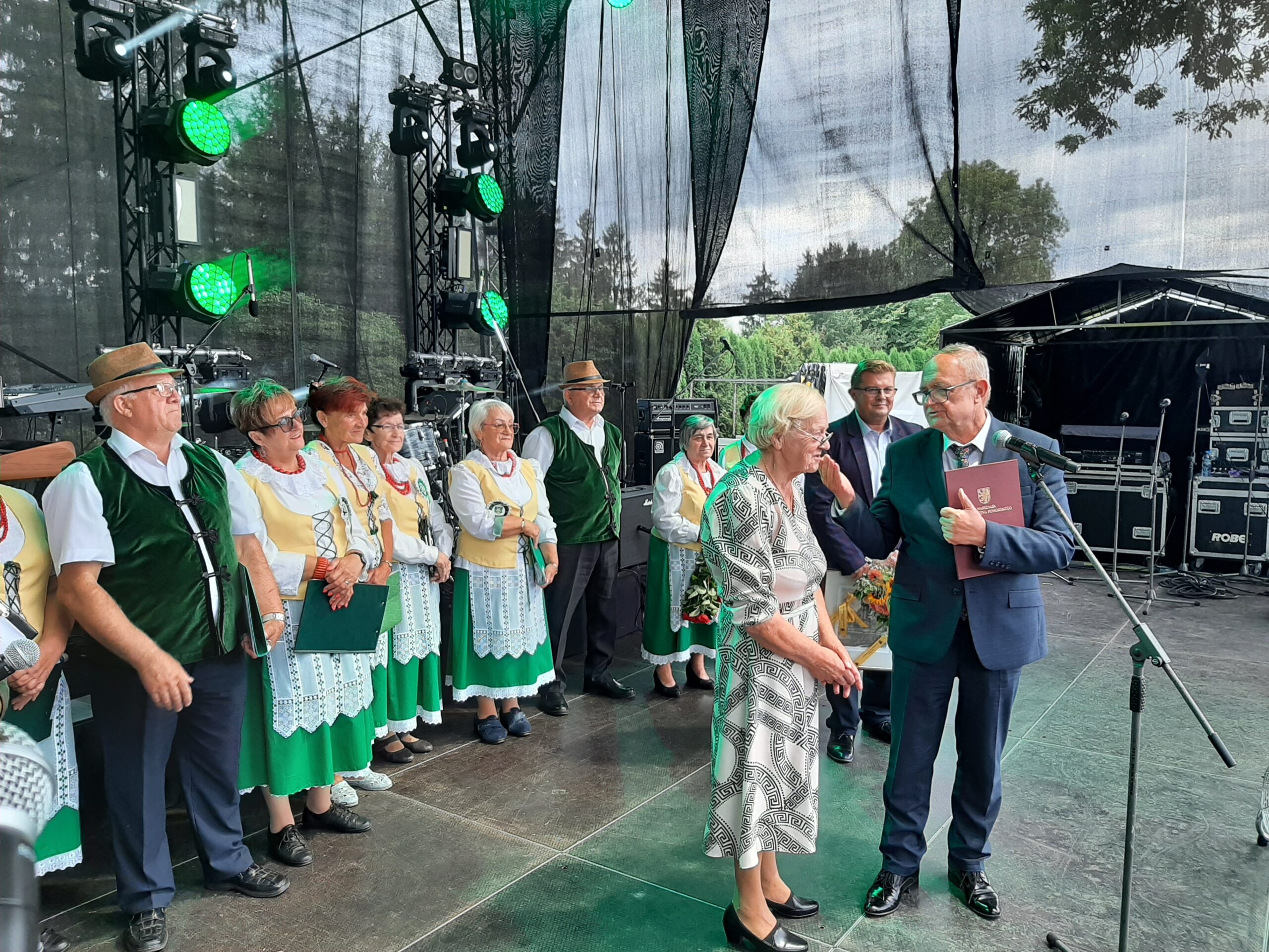 W Ostaszewie wręczono nagrodę „Pomorskie dla Seniorów” laureatce z powiatu nowodworskiego