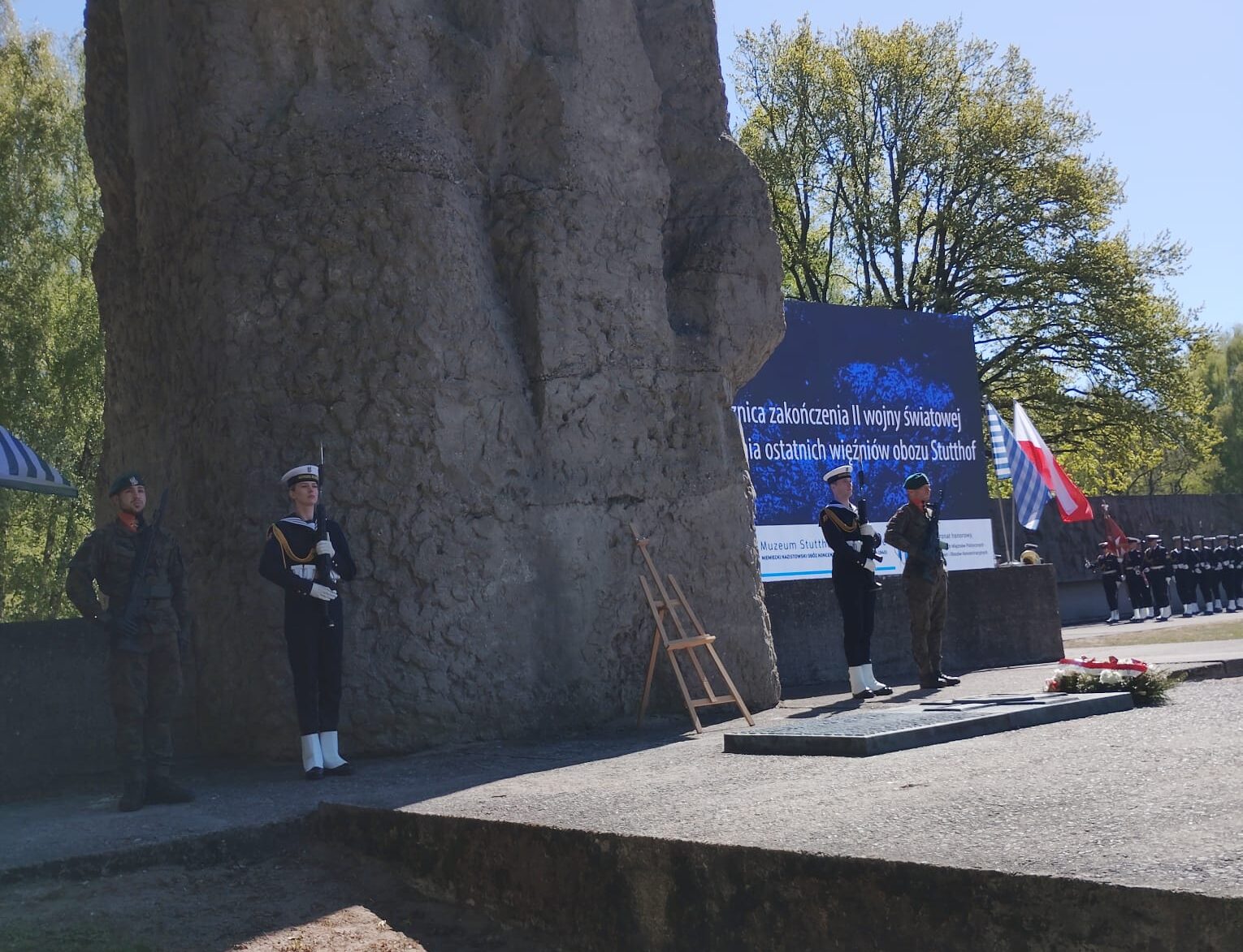 81. rocznica uwolnienia ostatnich więźniów obozu Stutthof oraz zakończenia II wojny światowej
